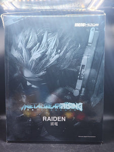 Union Creative - Metal Gear Rising Revengeance Raiden - Mens Hdge Figure